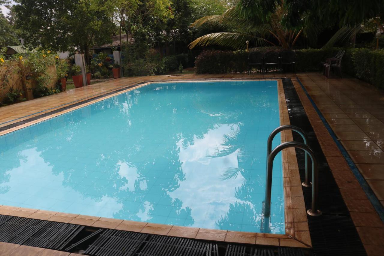 Margosa Lake Resort Anuradhapura Luaran gambar