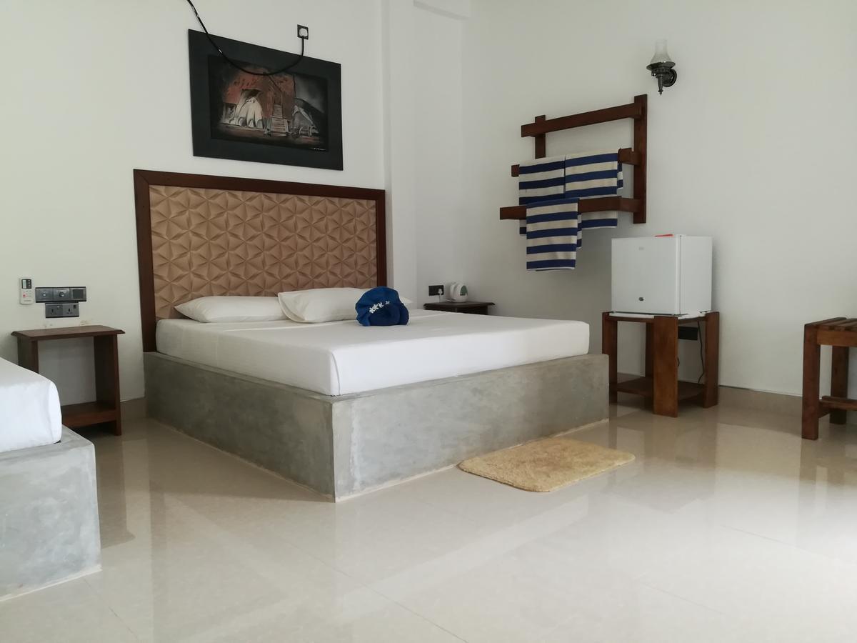 Margosa Lake Resort Anuradhapura Luaran gambar